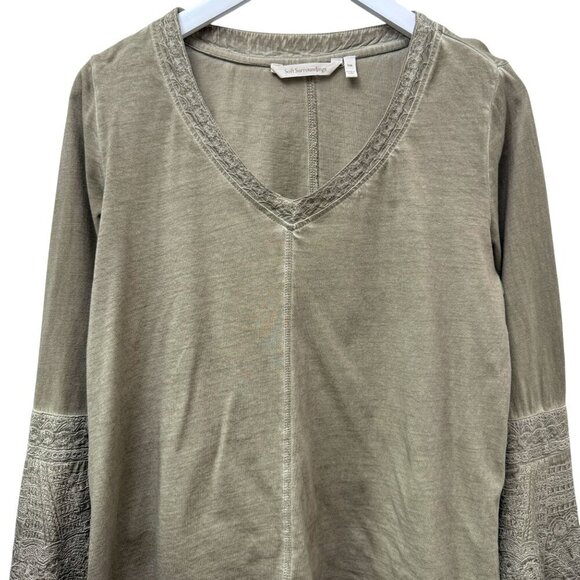 Soft Surroundings Boho Tee Size Medium Petite Green Distressed Womens Top - Picture 2 of 10
